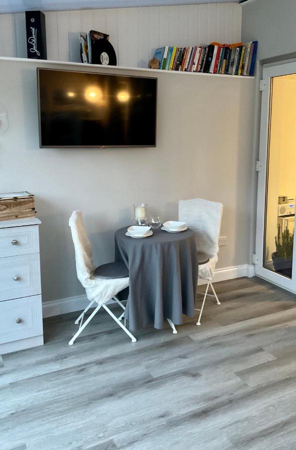 The March Hare Appartement Buitenkant foto